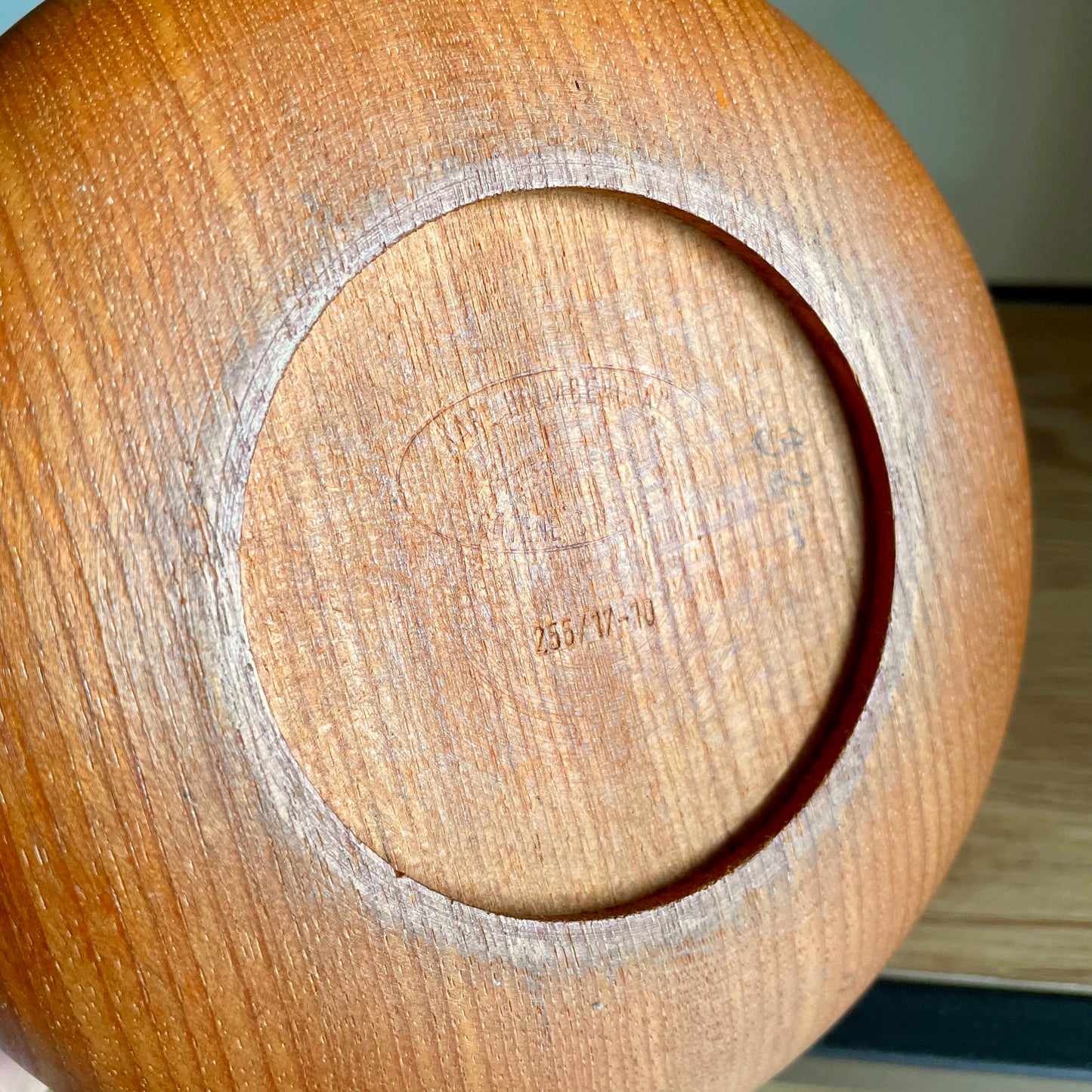 Skål i teak 16,5 cm
